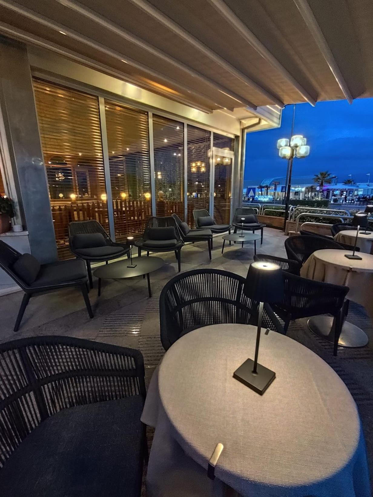 Hotel Bristol ซอตโตมารีนา ภายนอก รูปภาพ