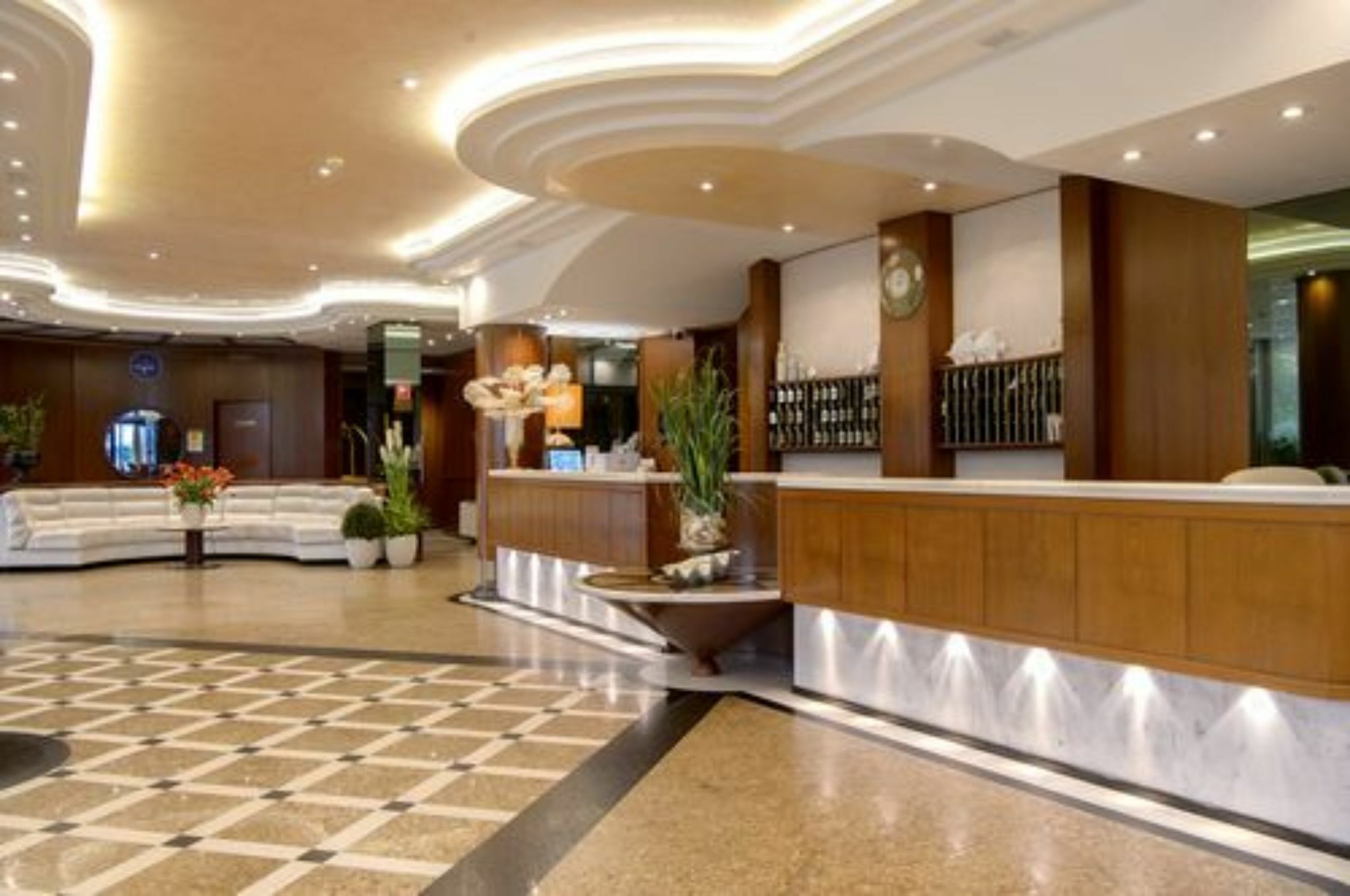 Hotel Bristol ซอตโตมารีนา ภายนอก รูปภาพ